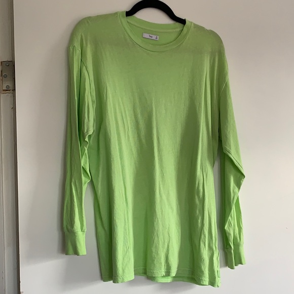 Aritzia TNA Tour tshirt